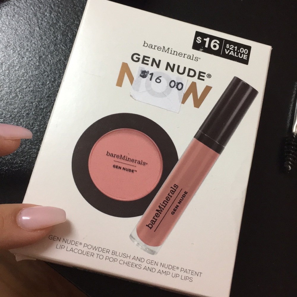 Bare minerals mini lipstick and blush